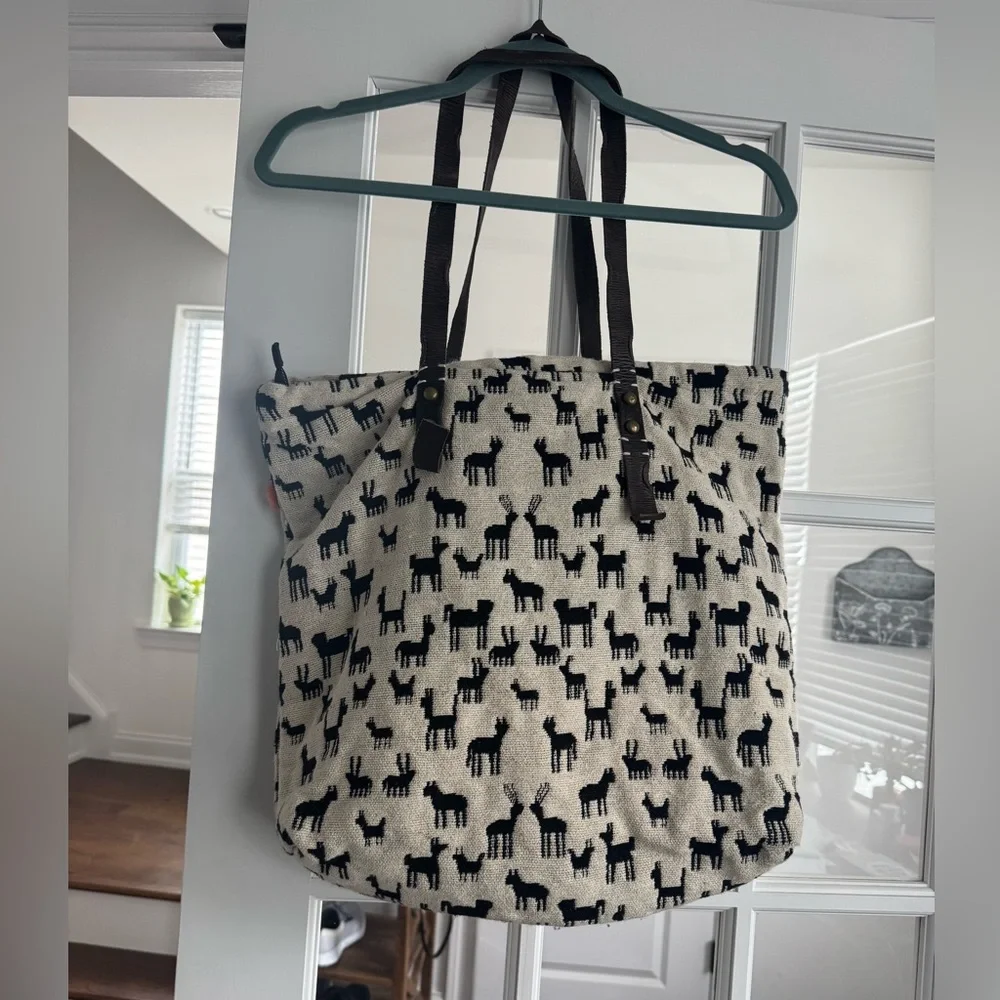 Anthropologie Jasper and Jeera Llama Tote Bag - Picture 3 of 6